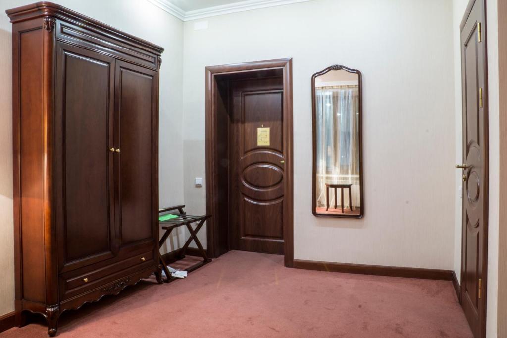 Ar Nuvo Hotel Karagandy Δωμάτιο φωτογραφία